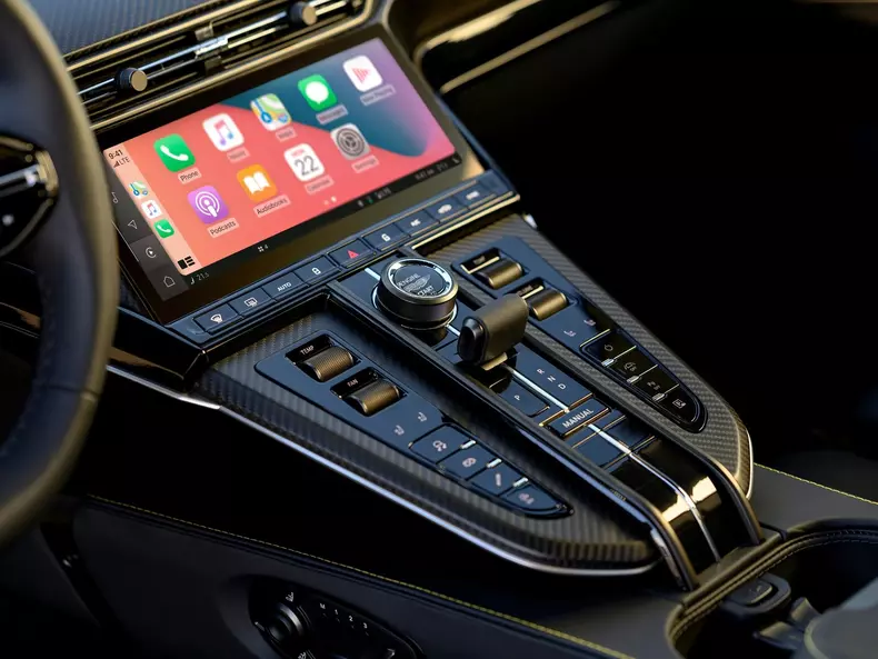 Aston_Martin-Vantage-2025-1600-11