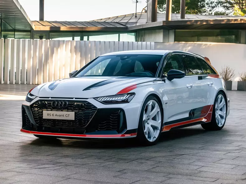 Audi-RS6_Avant_GT-2024-1600-03