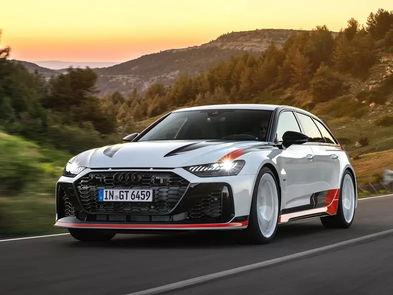 Audi-RS6_Avant_GT-2024-1600-15