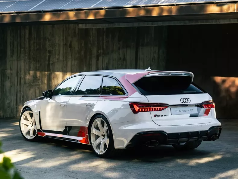 Audi-RS6_Avant_GT-2024-1600-22