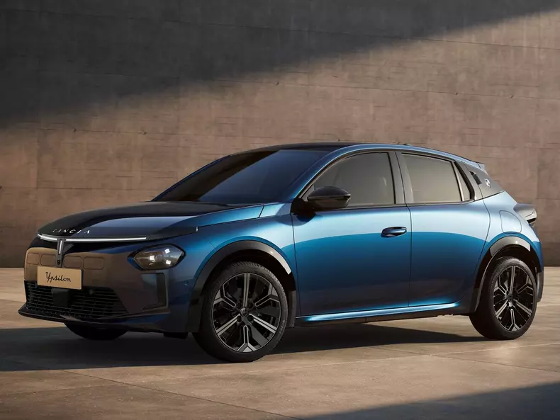 Lancia-Ypsilon-2025-1600-03