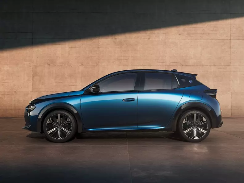 Lancia-Ypsilon-2025-1600-06