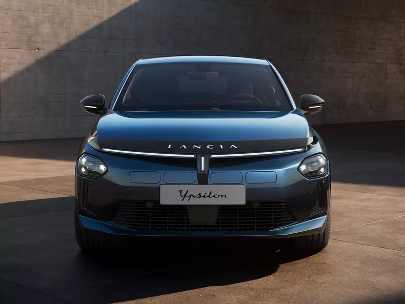 Lancia-Ypsilon-2025-1600-0a