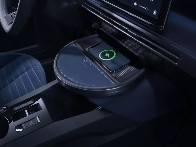 Lancia-Ypsilon-2025-1600-1d