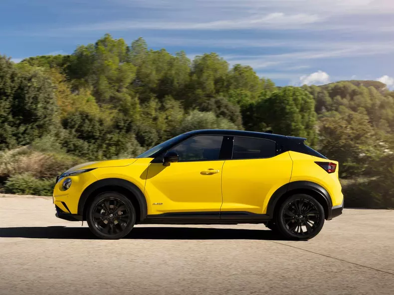 Nissan-Juke_N-Sport-2024-1600-0b