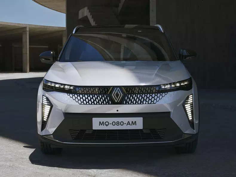 Renault-Scenic_E-Tech-2024-1600-07