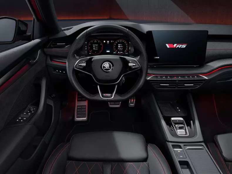 Skoda-Octavia_RS-2025-1600-06