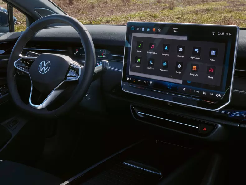 Volkswagen-ID.7_Tourer-2025-1600-14