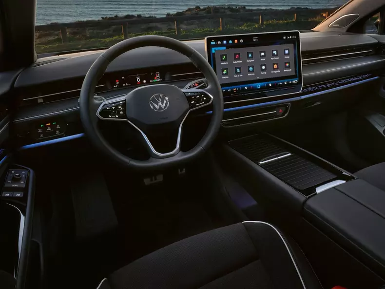 Volkswagen-ID.7_Tourer-2025-1600-15