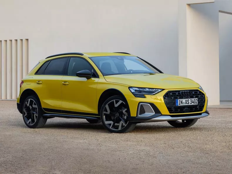 Audi-A3_allstreet-2025-1600-05