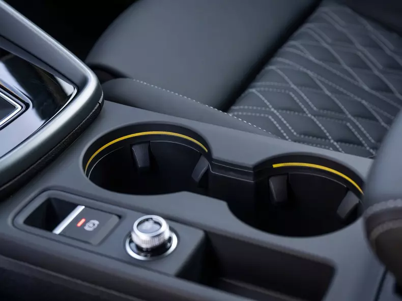 Audi-A3_allstreet-2025-1600-33