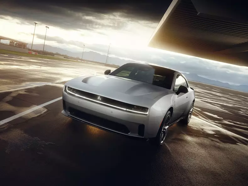 Dodge-Charger_Daytona-2024-1600-09