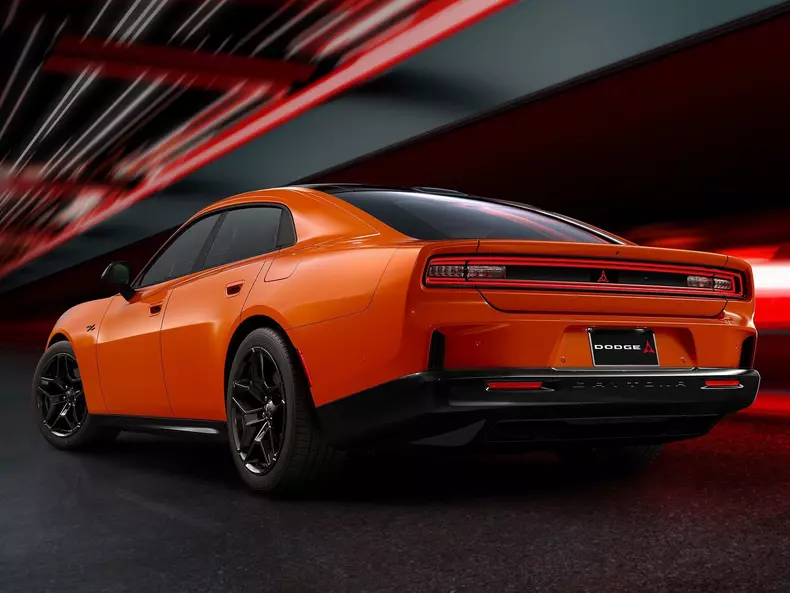 Dodge-Charger_Daytona-2024-1600-1b