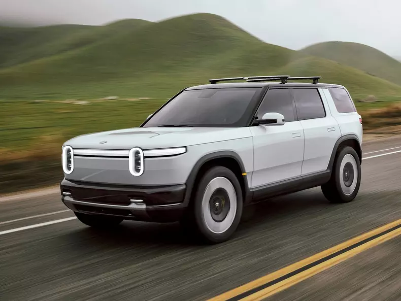 Rivian-R2-2027-1600-02