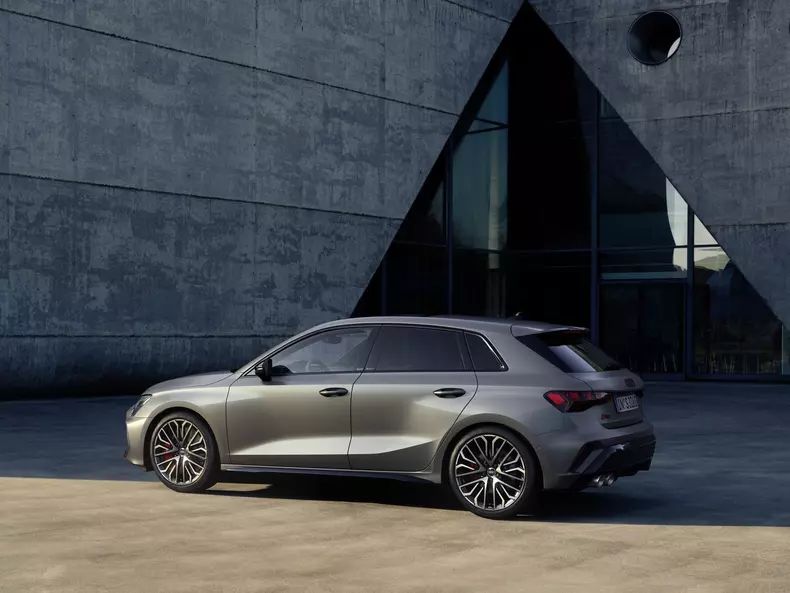 Audi-S3_Sportback-2025-1600-06