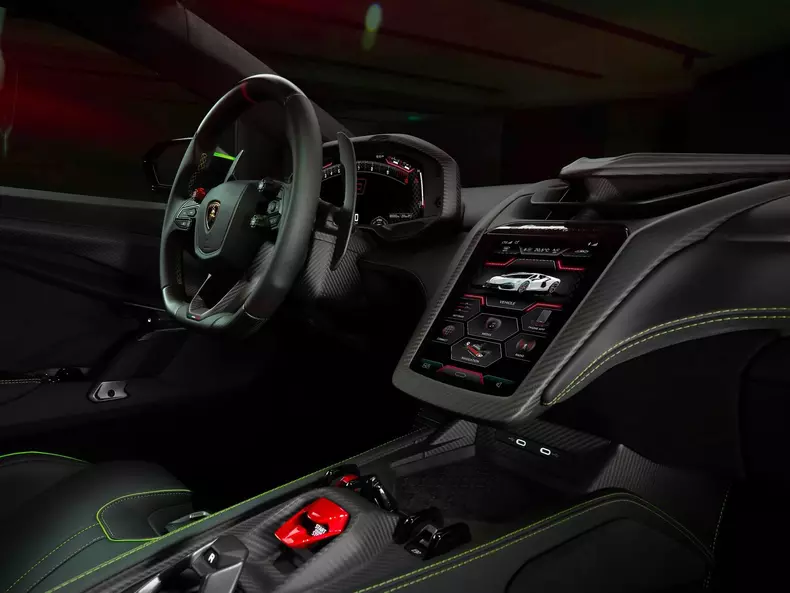 Lamborghini-Revuelto_Arena_Ad_Personam-2024-1600-07