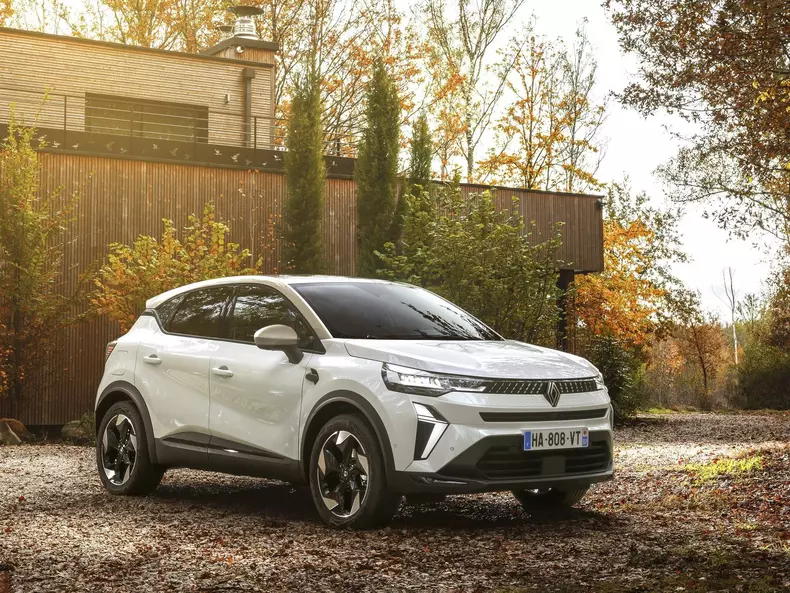 Renault-Captur-2025-1600-07