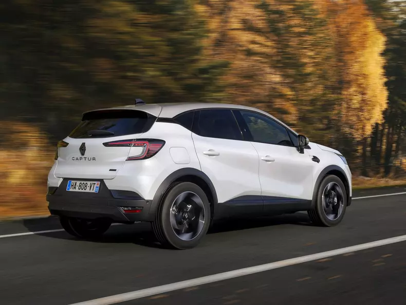 Renault-Captur-2025-1600-14