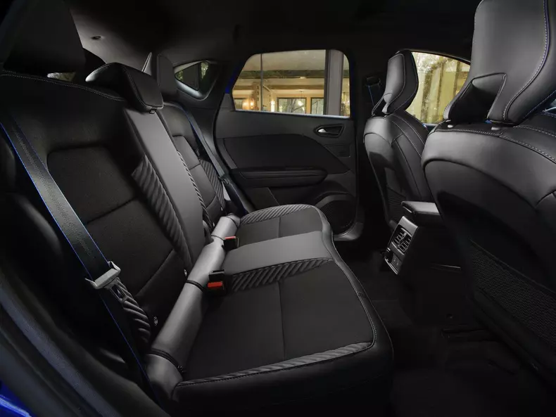 Renault-Captur-2025-1600-36