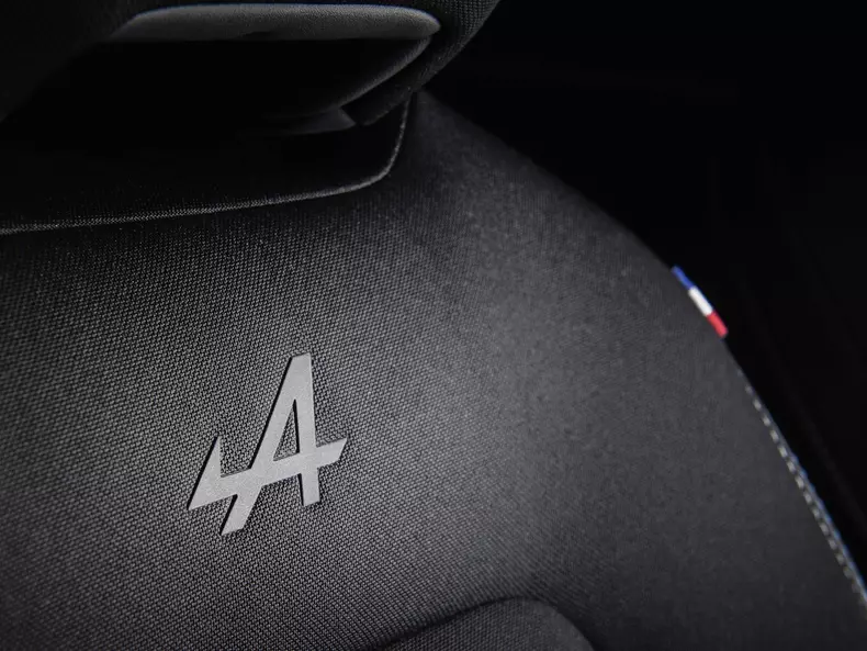 Renault-Captur-2025-1600-38