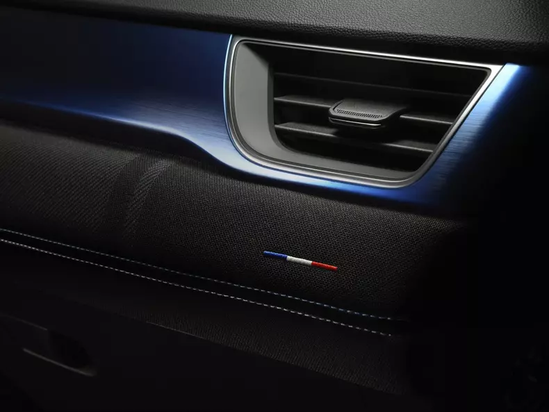 Renault-Captur-2025-1600-39