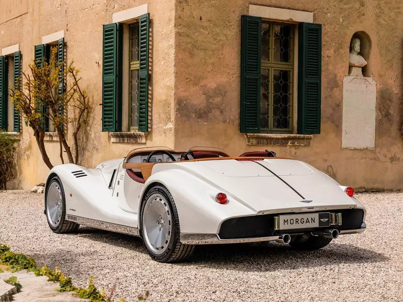 Morgan-Midsummer-2024-1600-0e