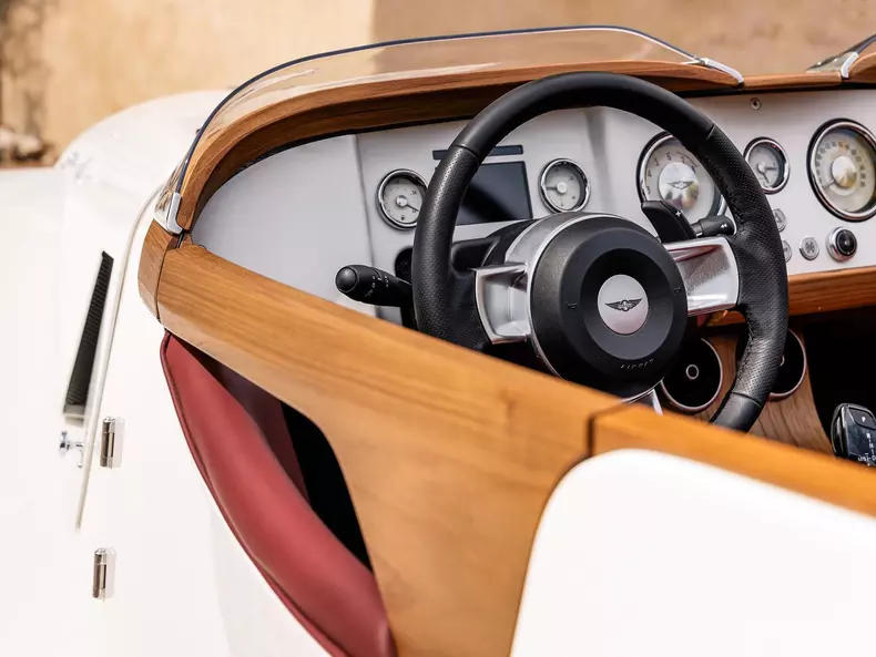 Morgan-Midsummer-2024-1600-2f