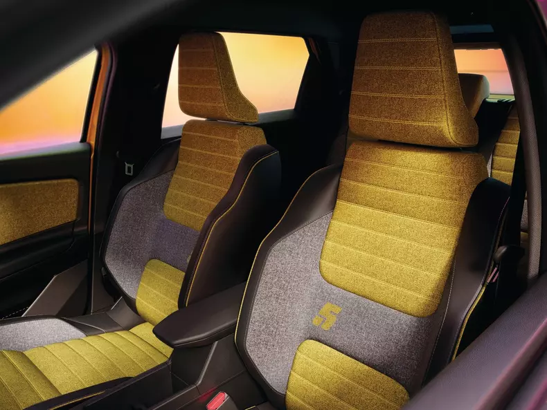 Renault-5_E-Tech-2025-1600-19