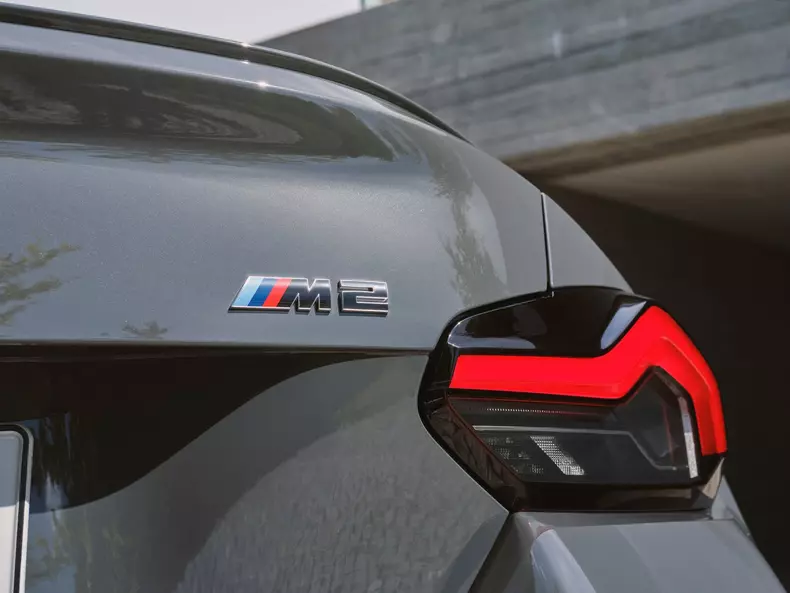 BMW-M2-2025-1600-3f