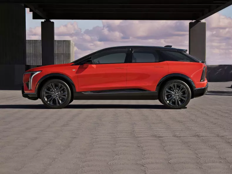 Cadillac-Optiq-2025-1600-03