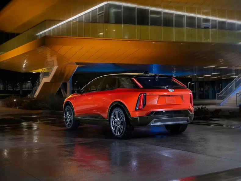 Cadillac-Optiq-2025-1600-04