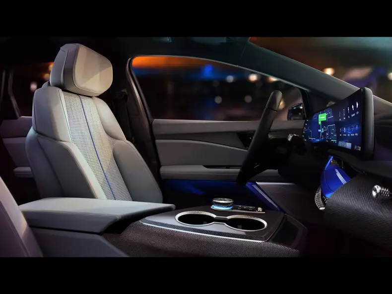 Cadillac-Optiq-2025-1600-0e