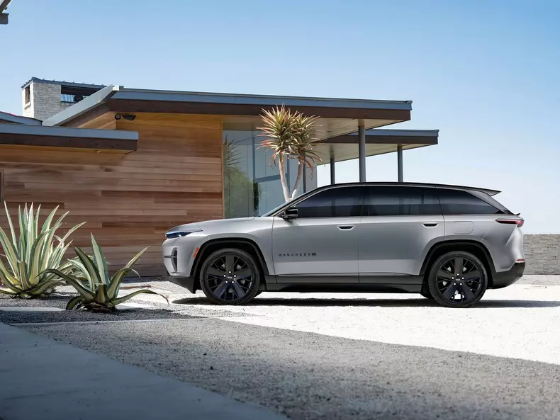 Jeep-Wagoneer_S-2024-1600-08