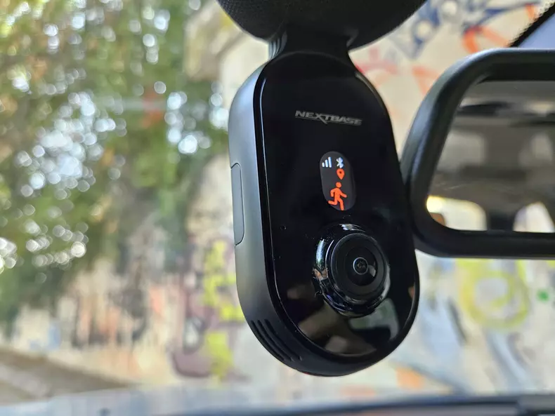 Nextbase iQ online 010