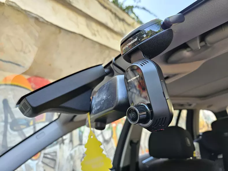 Nextbase iQ online 013