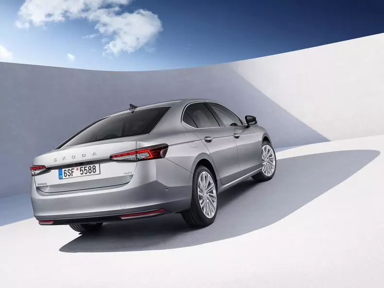 Skoda-Superb-2024-1600-34