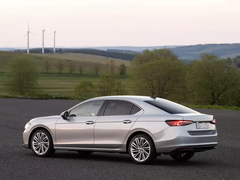Skoda-Superb-2024-1600-38