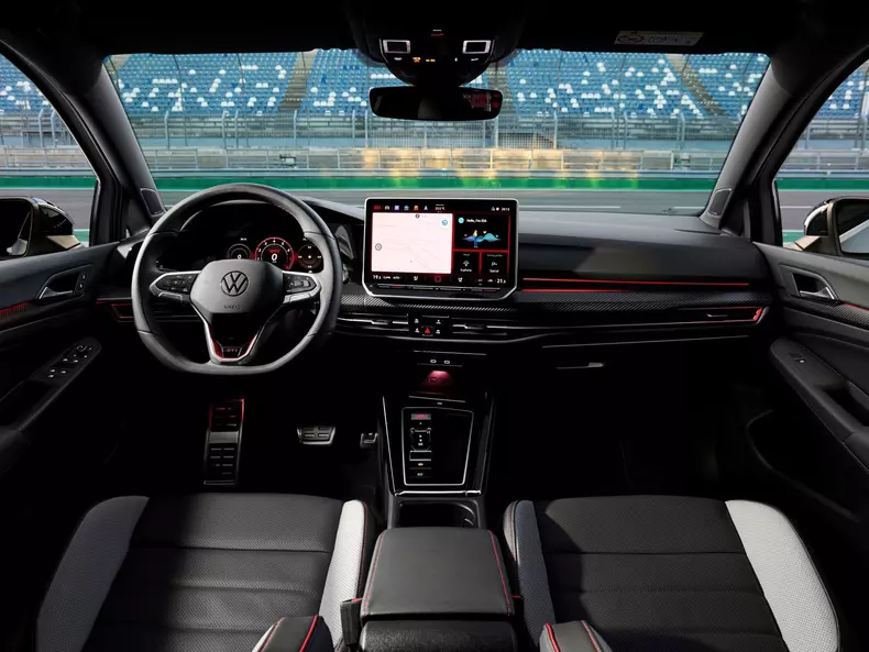 Volkswagen-Golf_GTI_Clubsport-2025-1600-20