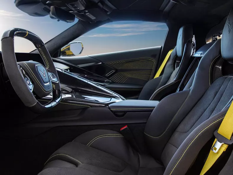 Chevrolet-Corvette_ZR1-2025-1600-06