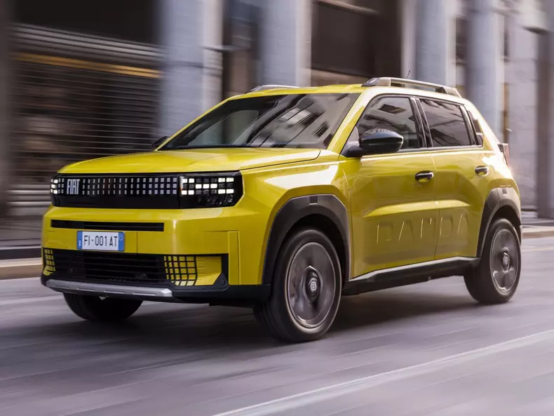 Fiat-Grande_Panda-2025-1600-0e