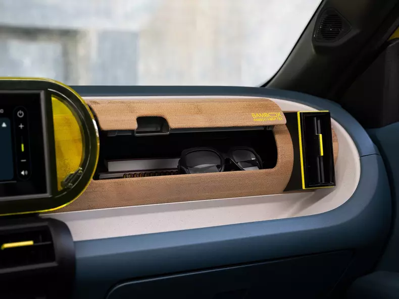 Fiat-Grande_Panda-2025-1600-23