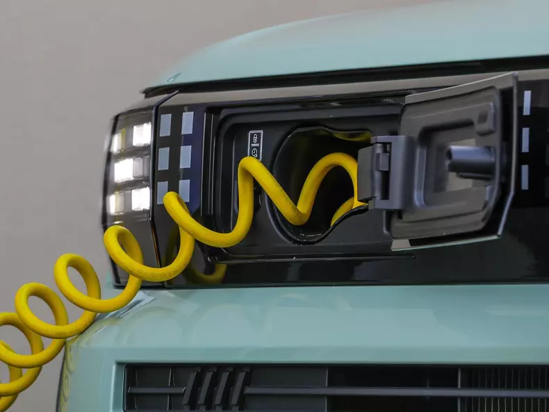 Fiat-Grande_Panda-2025-1600-32