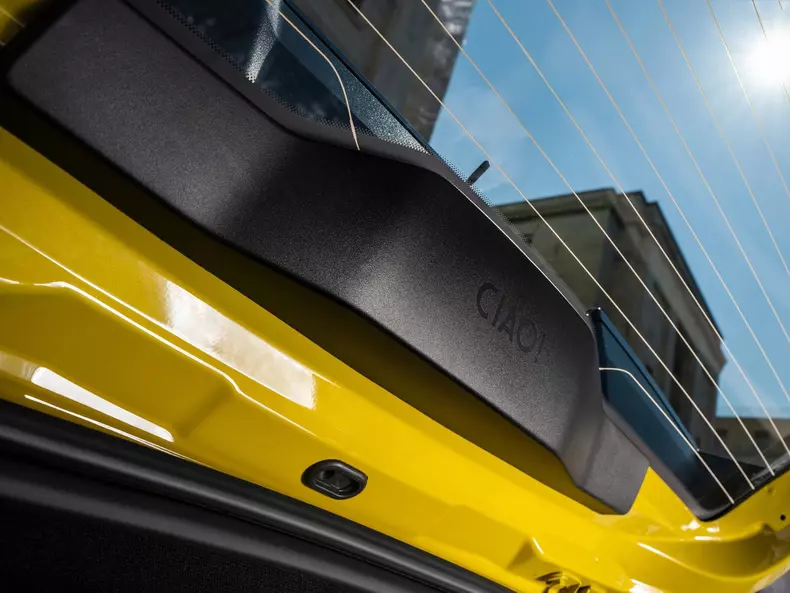 Fiat-Grande_Panda-2025-1600-33