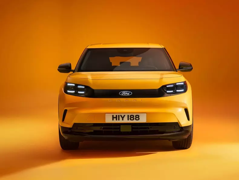 Ford-Capri-2025-1600-10