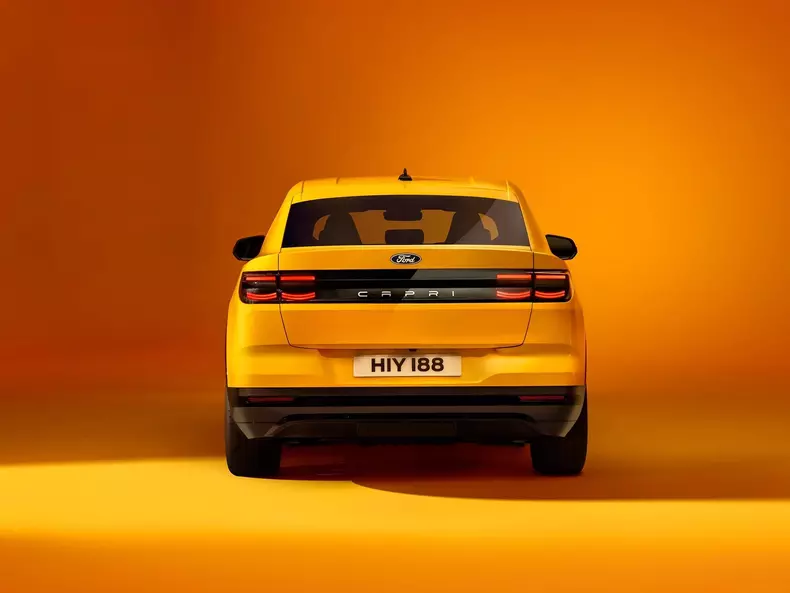 Ford-Capri-2025-1600-11