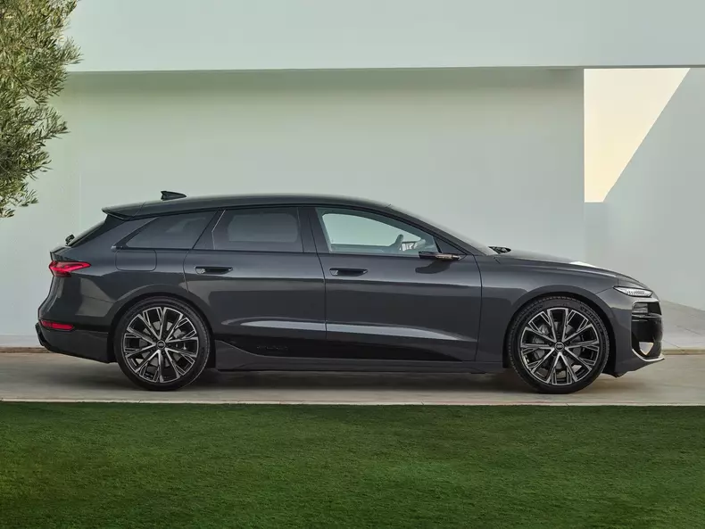 Audi-A6_Avant_e-tron-2025-1600-09