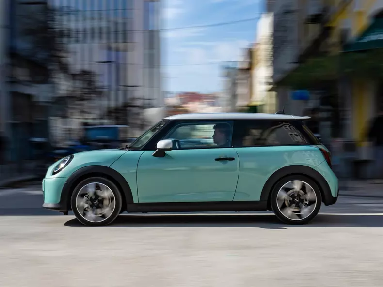 Mini-Cooper_S-2024-1600-09