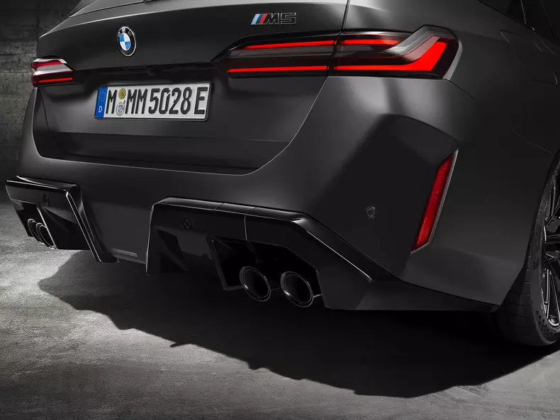 P90564530_highRes_the-all-new-bmw-m5-t