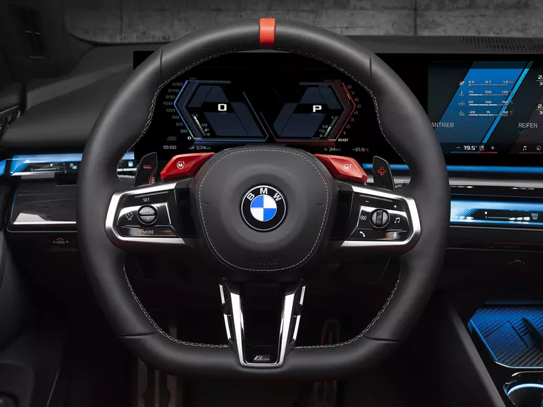 P90564532_highRes_the-all-new-bmw-m5-t