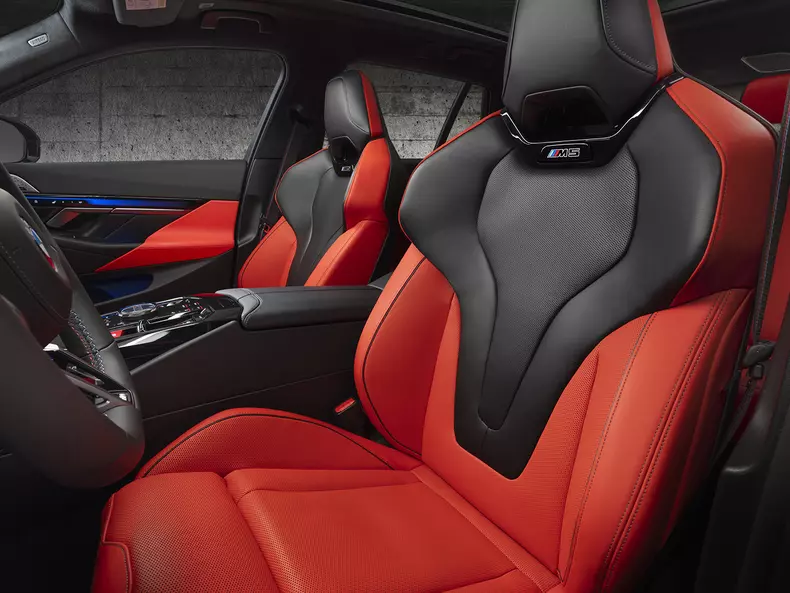 P90564541_highRes_the-all-new-bmw-m5-t